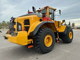 PALA CARGADORA VOLVO L220H.