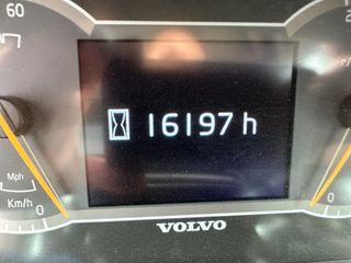 PALA CARGADORA VOLVO L220H.