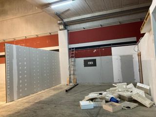 Suelo y pintura Epoxi  Naves industriales