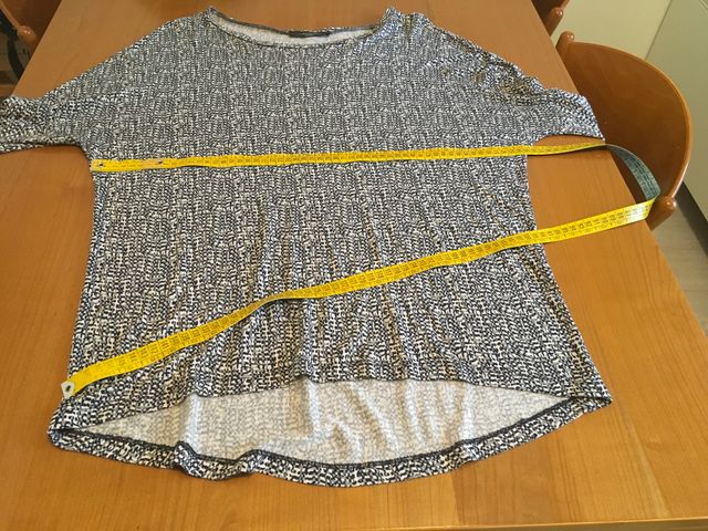 Maglia con manica a raglan