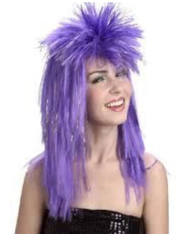 DISFRAZ PELUCA PUNKY LILA CON LUMALINA ROJA. NUEVA