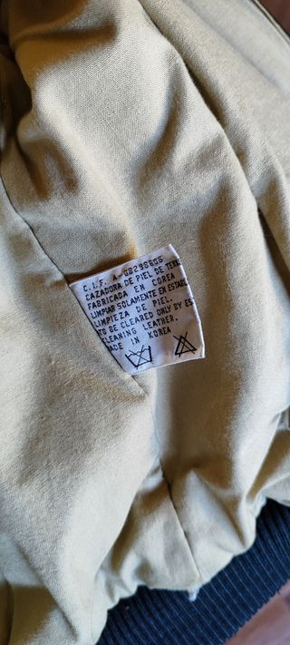 Cazadora cuero Levis. Antigua