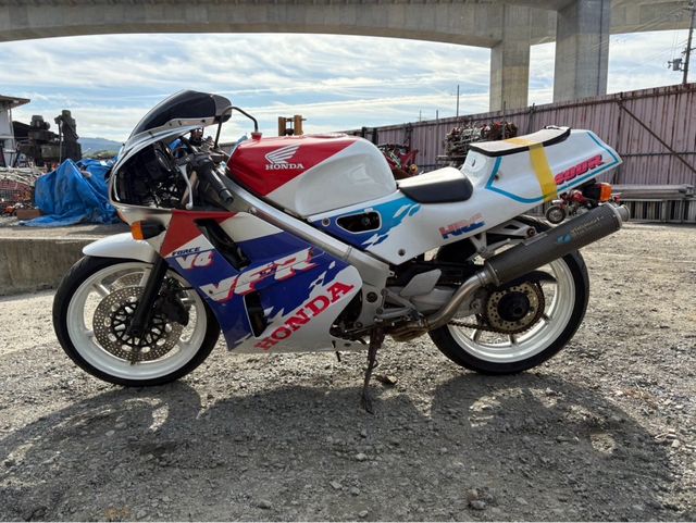 HONDA VFR 400 R2 NC30