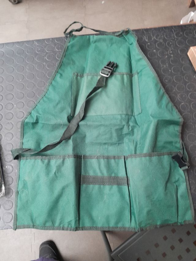 Due grembiuli giardinaggio