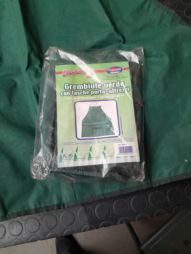 Due grembiuli giardinaggio