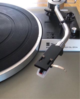 (OFERTA)LOTE TECHNICS SL 20 A + tocadiscos BHM