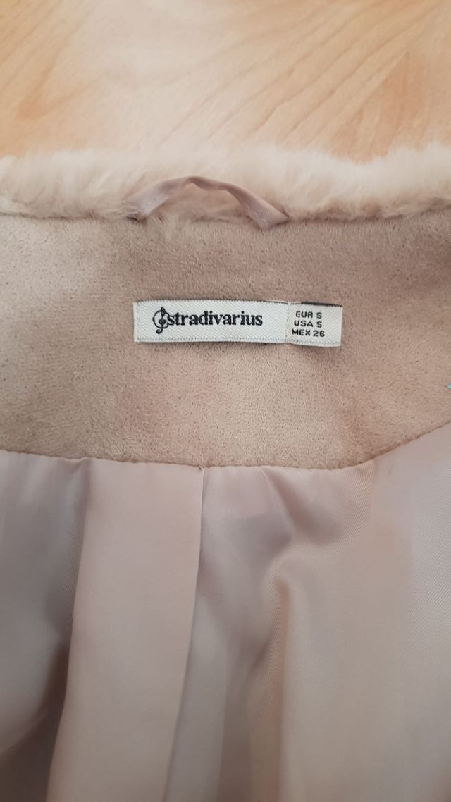 abrigo piel sintética