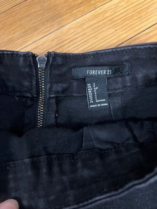 Falda denim negra Forever 21