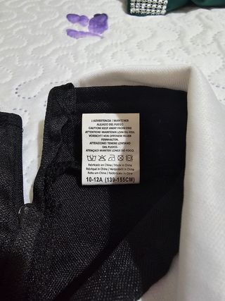 Se vende disfraz de merlina 