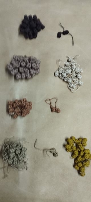 Abalorios hechos de hilo de perlé