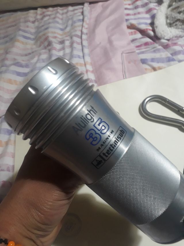 Linterna  magnum 35 halogen technisub