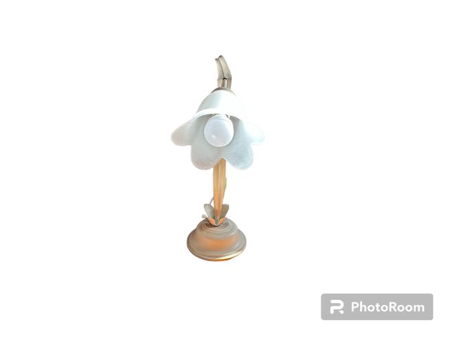 LAMPARA VINTAGE MESITA DE NOCHE CON FORMA DE FLOR