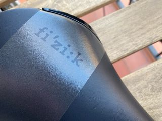 Sillín Fizik 140 mm Aliante R1