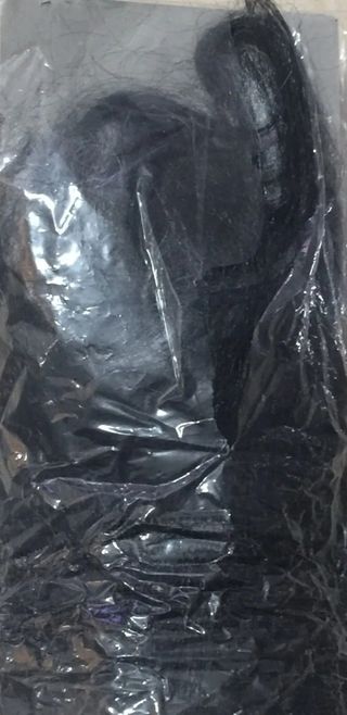 DISFRAZ PELUCA EXTRA LARGA NEGRA CON MECHAS 100 CM