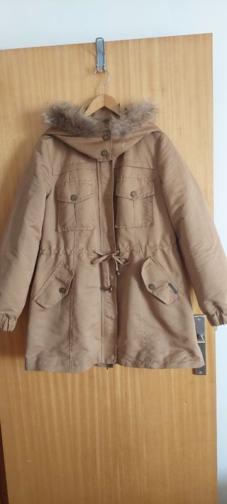 Parca Alba Conde com capuz 40