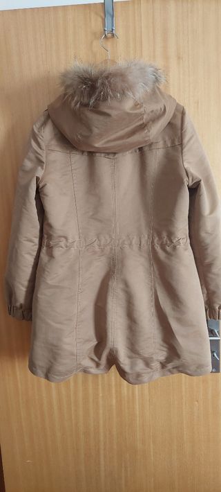 Parca Alba Conde com capuz 40