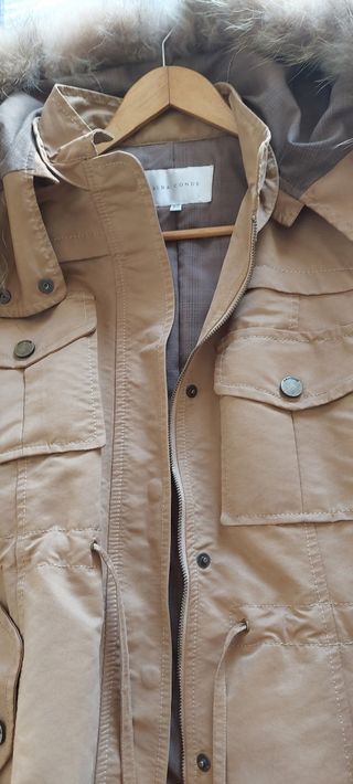 Parca Alba Conde com capuz 40