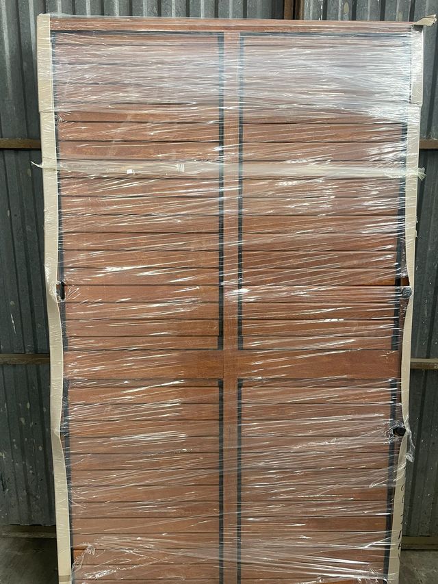 Mallorquina Fija con travesaño y lamas orientables