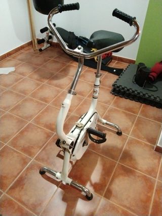 Bicicleta estática BH