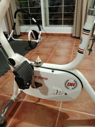 Bicicleta estática BH