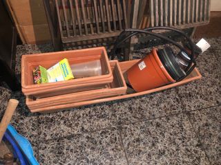 cuelga macetas y macetas