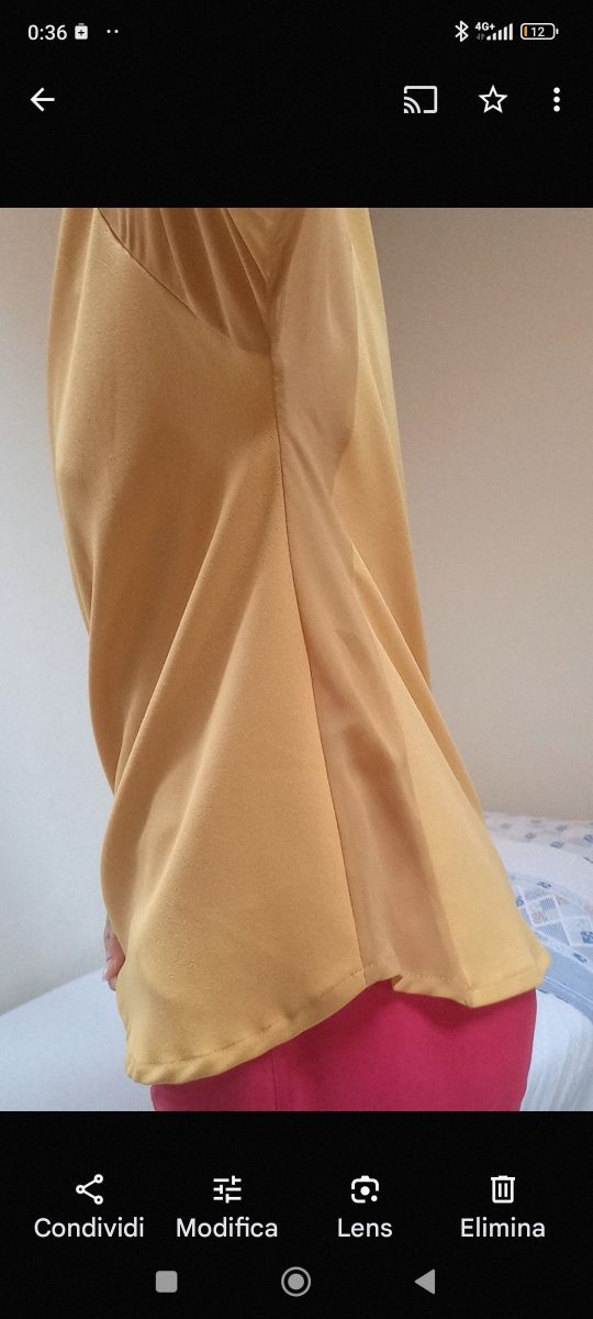 Blusa senape con trasparenze