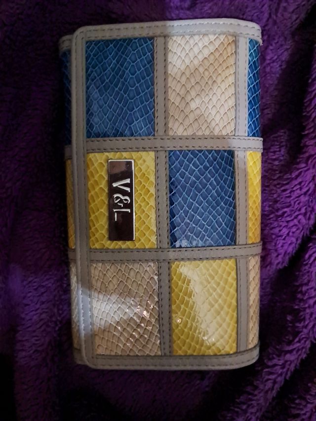 Cartera piel V&L