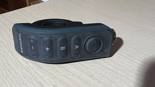 Mando  intercomunicador V8