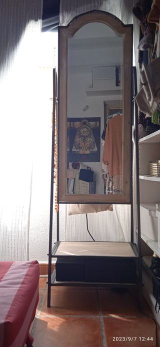 Mueble espejo 