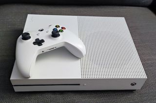 Xbox One S + juegos
