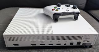 Xbox One S + juegos
