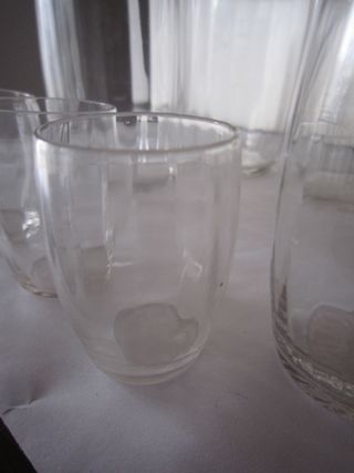 set di vecchissimi  bicchieri soffiati a bocca 
