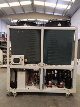 Enfriadora de agua YORK 78  Kw (67.080 frig), Bomb