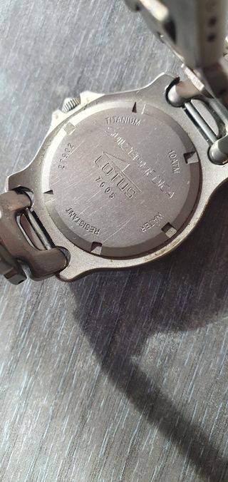 Reloj Lotus Titanium