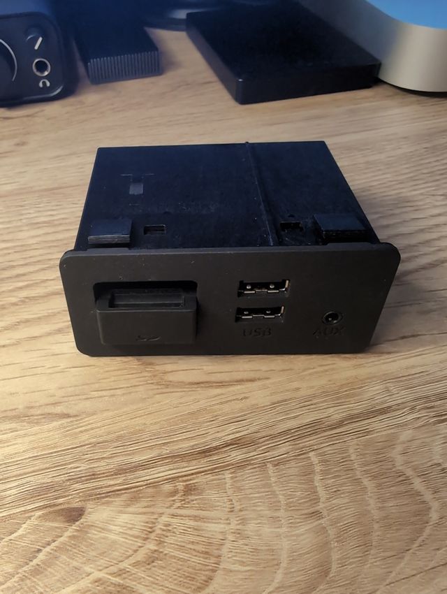 Unidad de control Mazda USB/Aux D09H 669U0