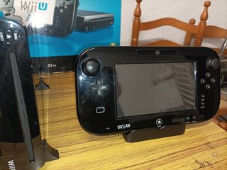 CONSOLA NINTENDO WII U NEGRA