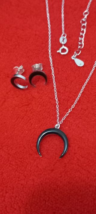Collar y pendientes 