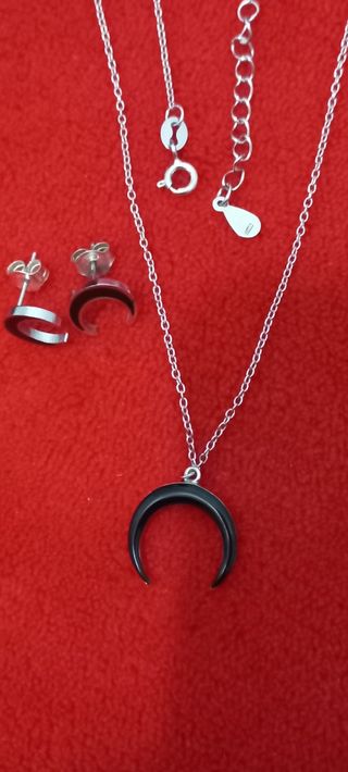 Collar y pendientes 