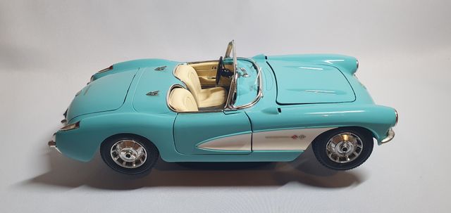 Bburago 3 auto in scala 1:18