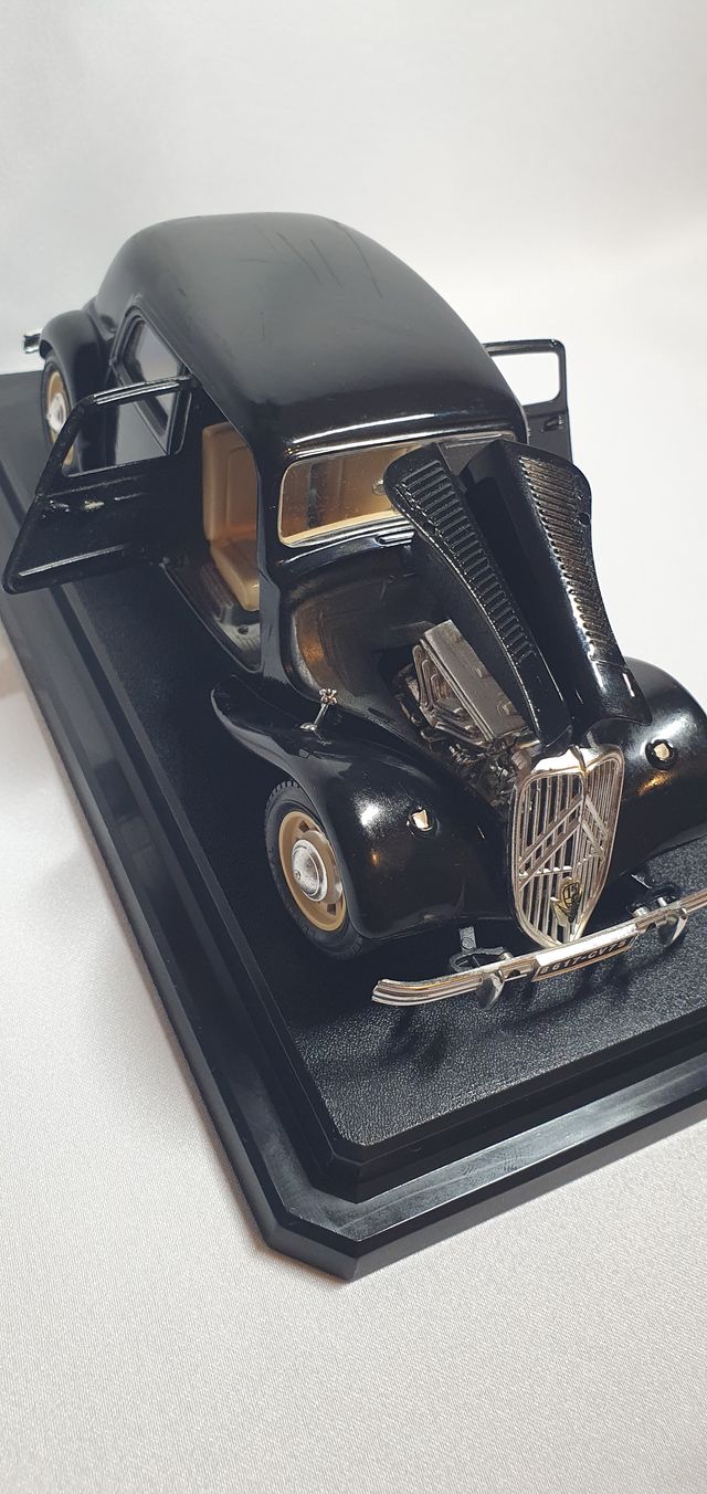 Bburago 3 auto in scala 1:18