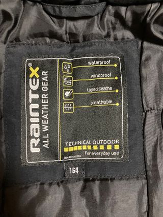 Abrigo negro para chico