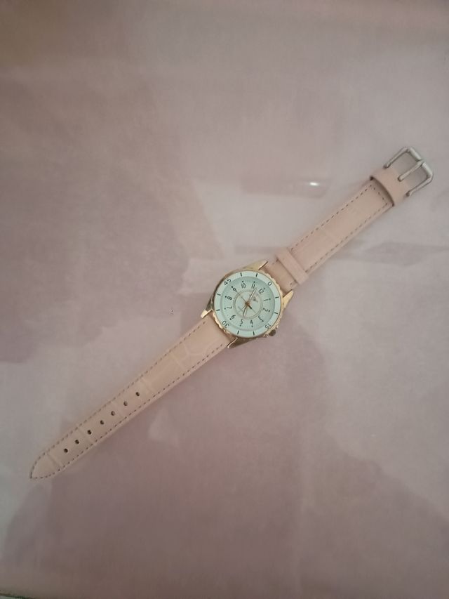Reloj de agujas para chica