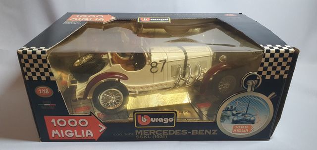Bburago - auto in scala 1:18 - Mercedes Benz SSKL