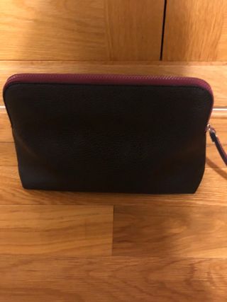 Bolso/cartera de mano negro. Tous