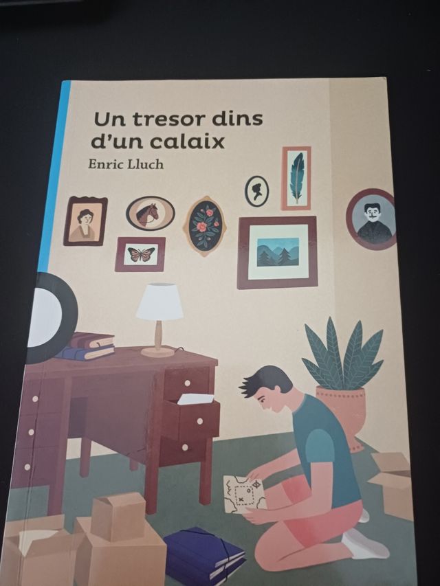 Libro "un tresor dins d'un calaix"