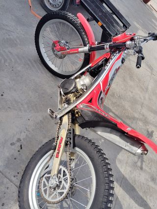 Moto trial gasgas se cambia