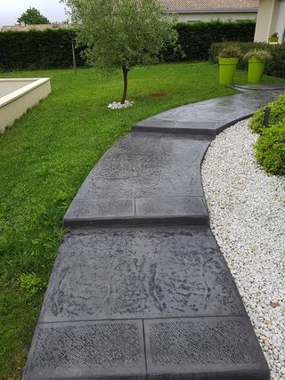 HORMIGÓN IMPRESO ESCALERAS