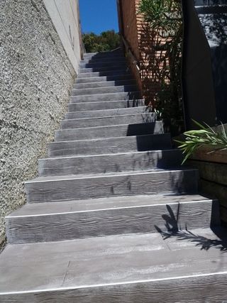 HORMIGÓN IMPRESO ESCALERAS