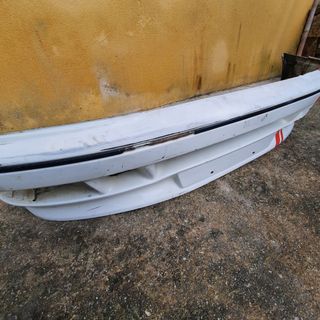Defensa delantera ford escort RS2000 