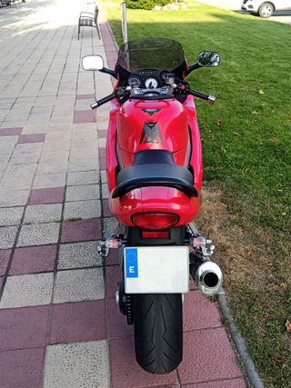 2 llantas triumph sprint st 955i despiece